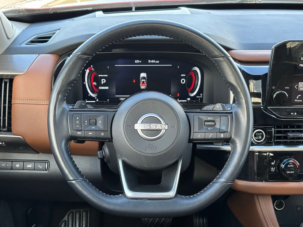 2024 Nissan Pathfinder Platinum