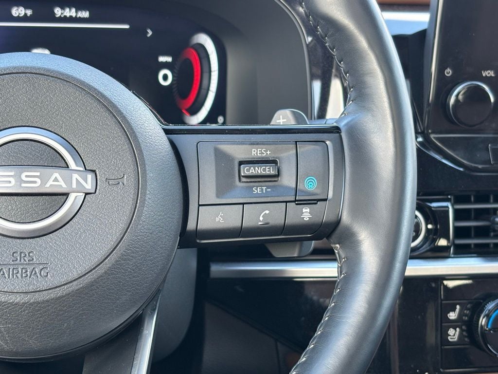 2024 Nissan Pathfinder Platinum