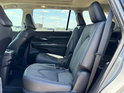 2025 Toyota Grand Highlander Platinum