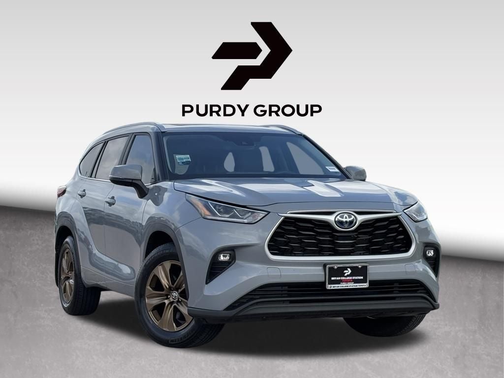 2023 Toyota Highlander Hybrid Bronze Edition