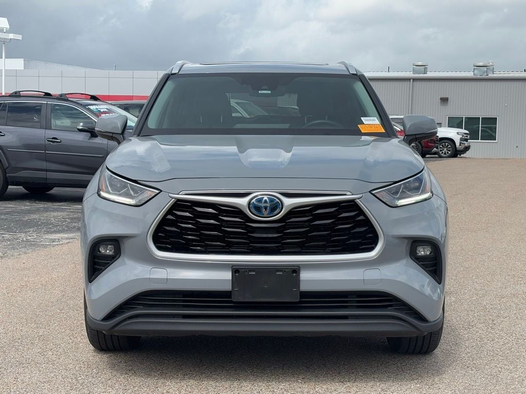 2023 Toyota Highlander Hybrid Bronze Edition
