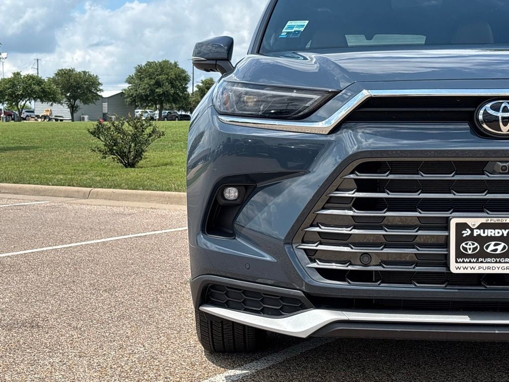 2026 Toyota Grand Highlander Hybrid MAX Platinum
