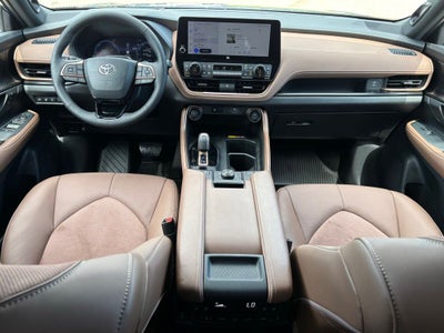2026 Toyota Grand Highlander Hybrid MAX Platinum