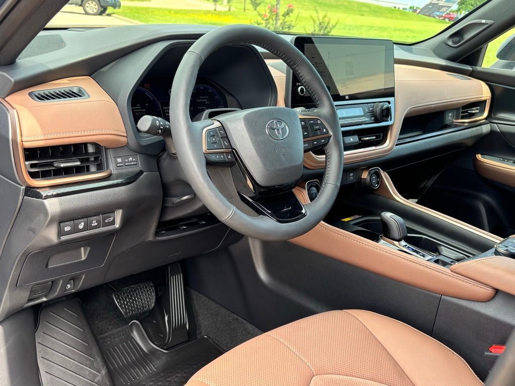 2026 Toyota Grand Highlander Hybrid MAX Platinum
