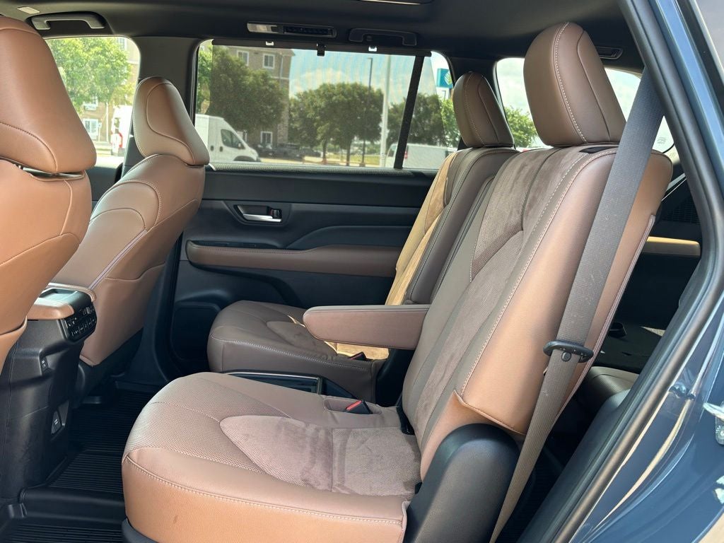 2026 Toyota Grand Highlander Hybrid MAX Platinum