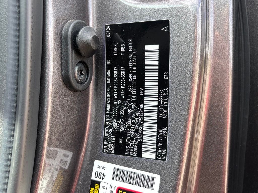 2024 Toyota Sienna LE 8 Passenger