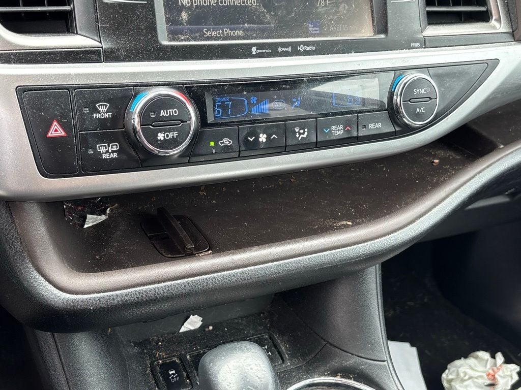 2019 Toyota Highlander LE