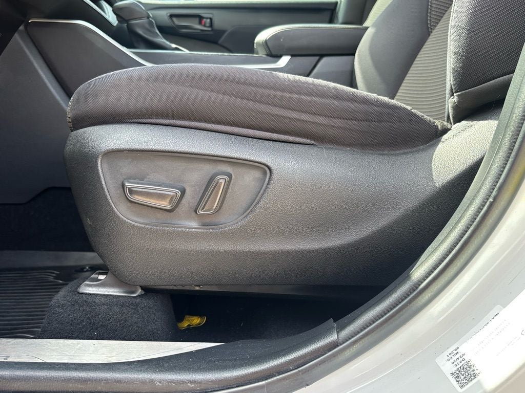 2022 Toyota Highlander L