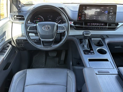 2024 Toyota Sienna XSE 7-Passenger
