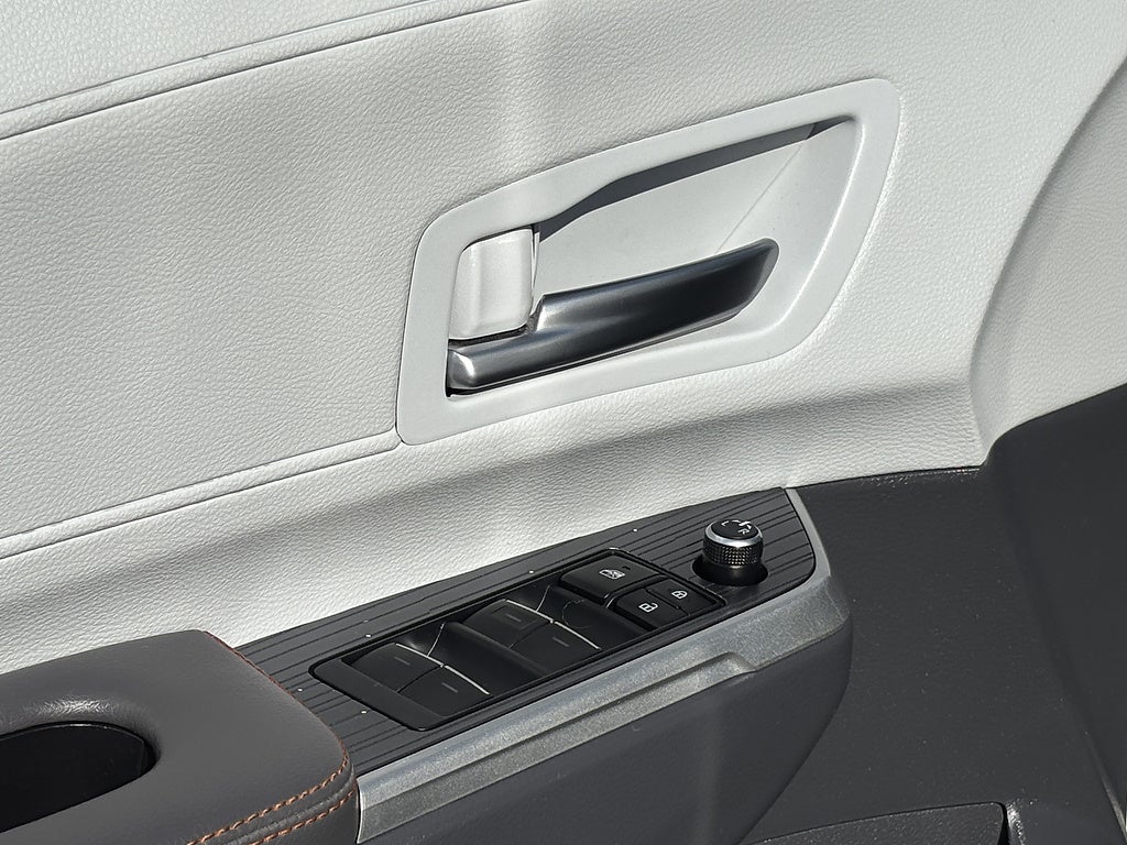 2024 Toyota Sienna XSE 7-Passenger