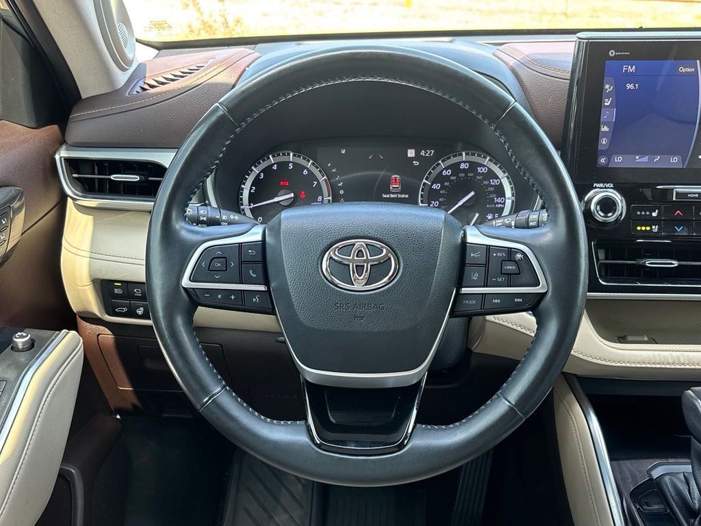 2022 Toyota Highlander Platinum