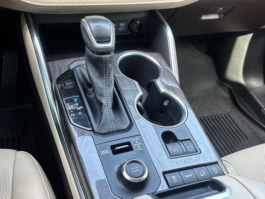 2022 Toyota Highlander Platinum