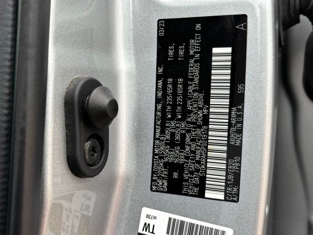 2023 Toyota Highlander Hybrid XLE