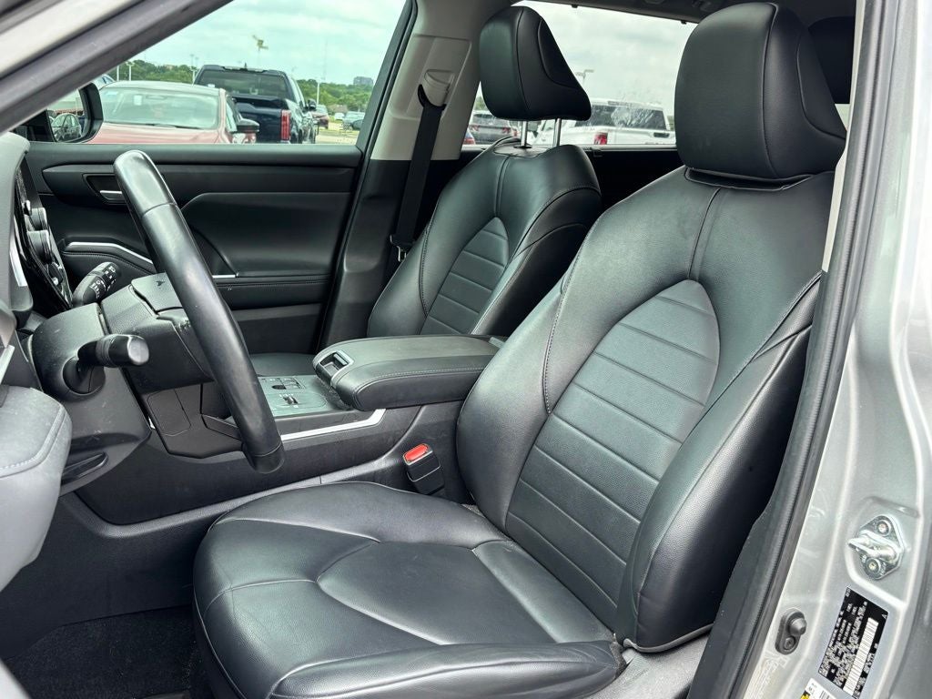 2023 Toyota Highlander Hybrid XLE