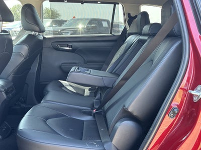 2026 Toyota Highlander XLE