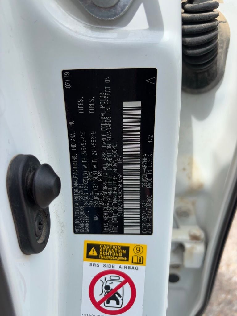 2019 Toyota Highlander SE