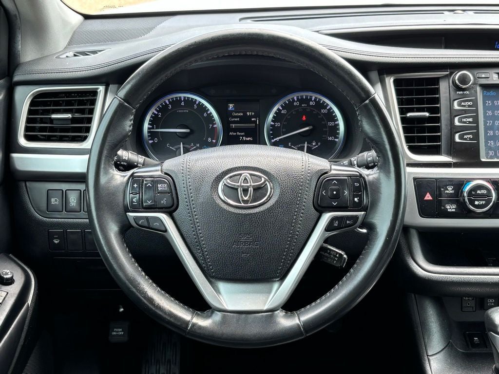 2019 Toyota Highlander SE