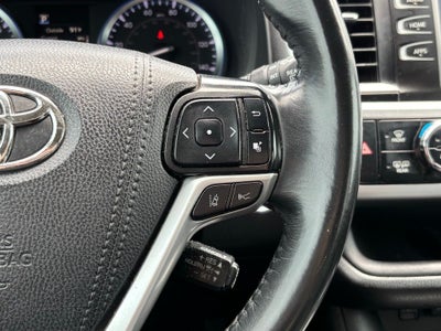 2019 Toyota Highlander SE