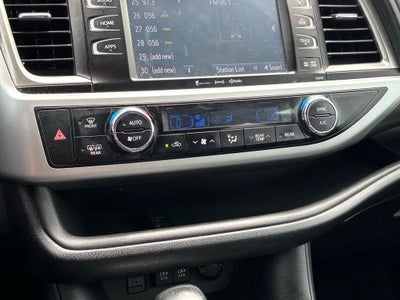 2019 Toyota Highlander SE