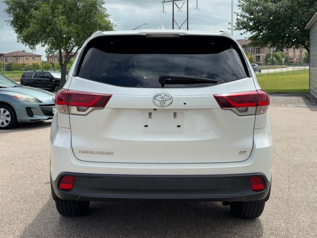 2019 Toyota Highlander SE