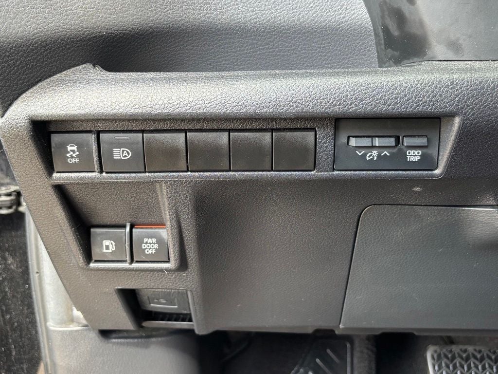 2024 Toyota Sienna XSE 7 Passenger