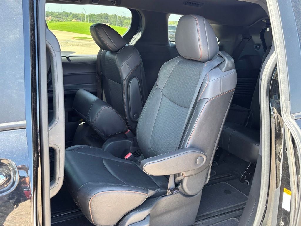 2024 Toyota Sienna XSE 7 Passenger