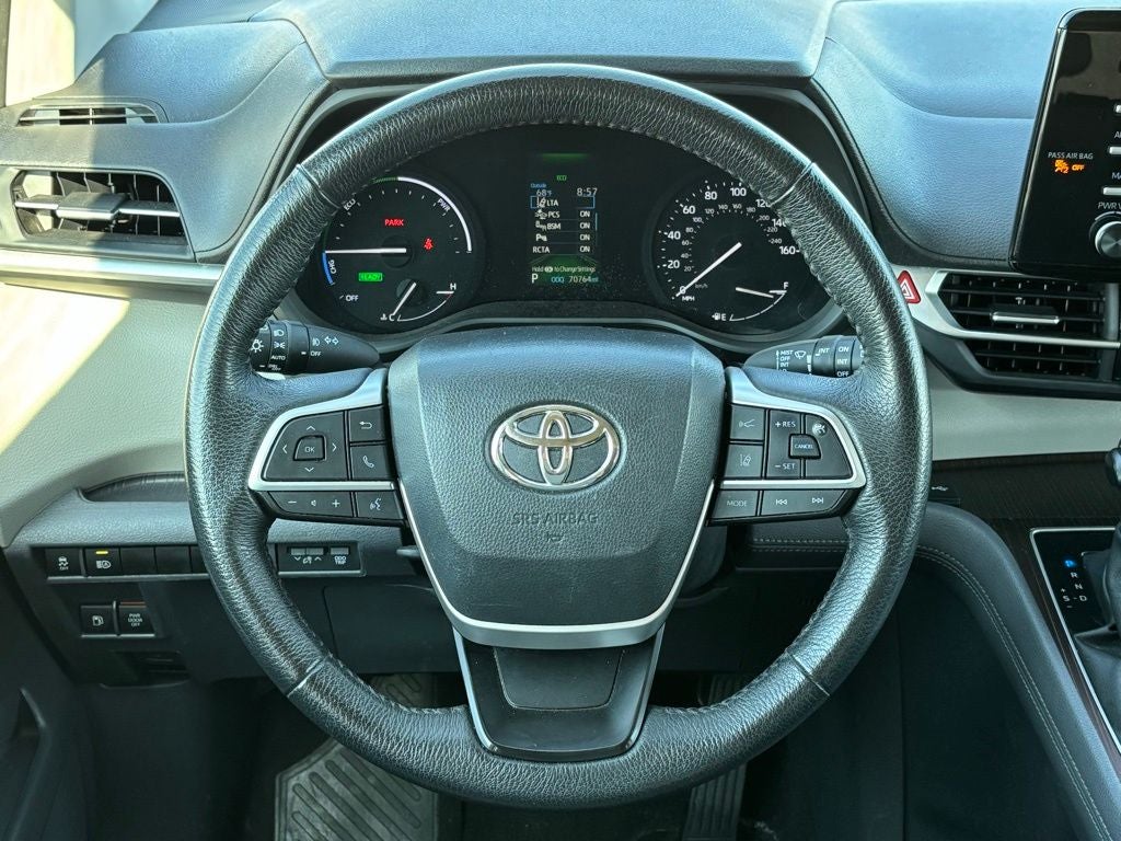 2023 Toyota Sienna XLE 8 Passenger