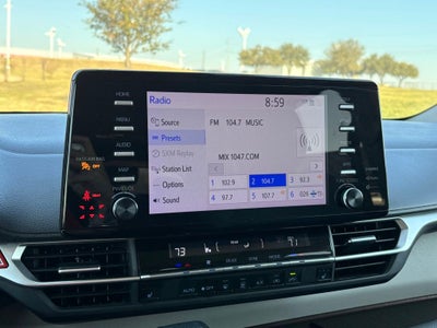 2023 Toyota Sienna XLE 8 Passenger