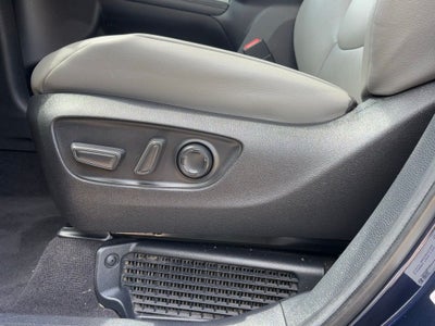 2025 Toyota Sienna XLE 8 Passenger