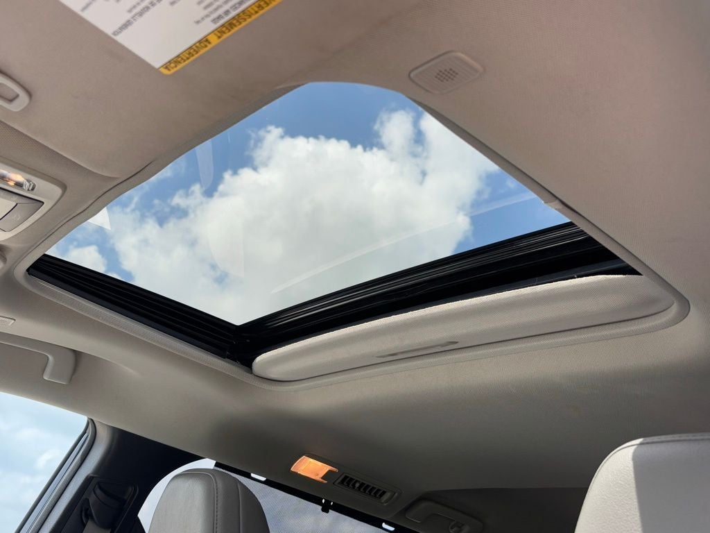 2025 Toyota Sienna XLE 8 Passenger