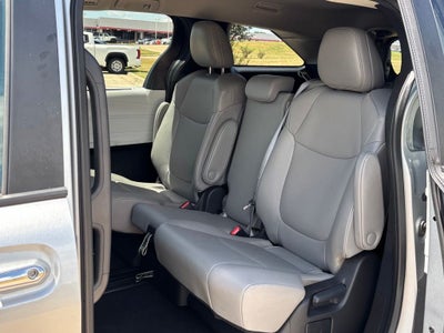 2025 Toyota Sienna XLE 8 Passenger