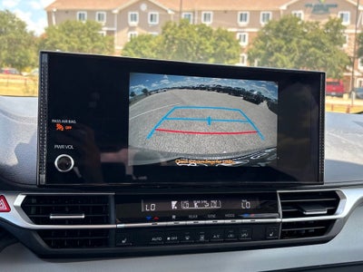 2025 Toyota Sienna XLE 8 Passenger