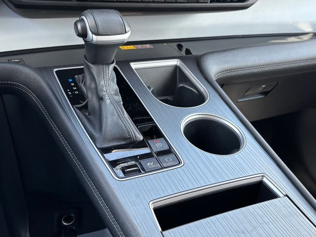 2025 Toyota Sienna XLE 8 Passenger