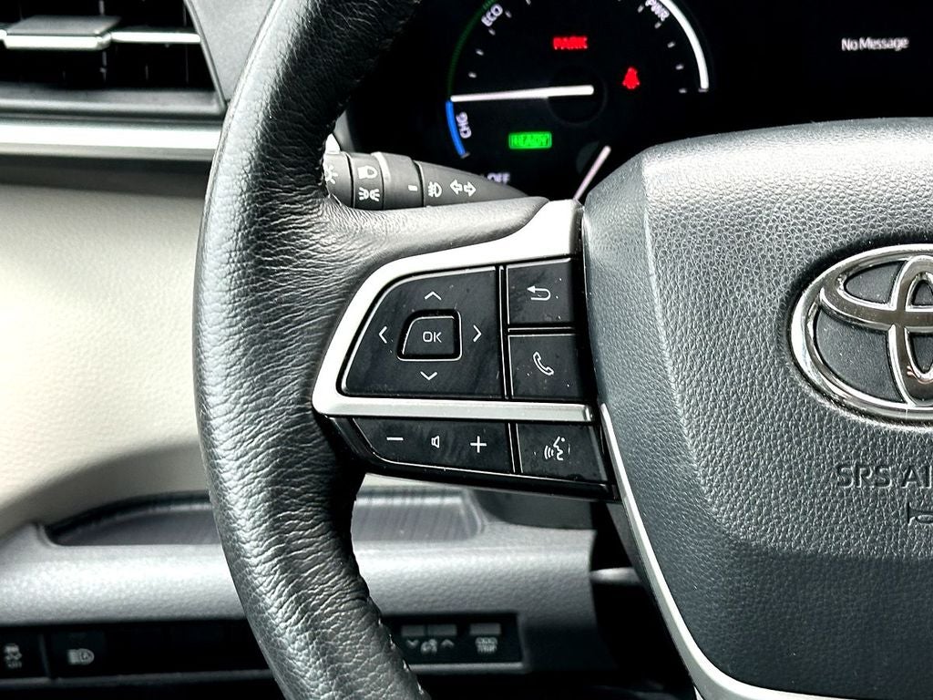 2024 Toyota Sienna XLE 8 Passenger