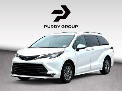 2024 Toyota Sienna XLE 8 Passenger