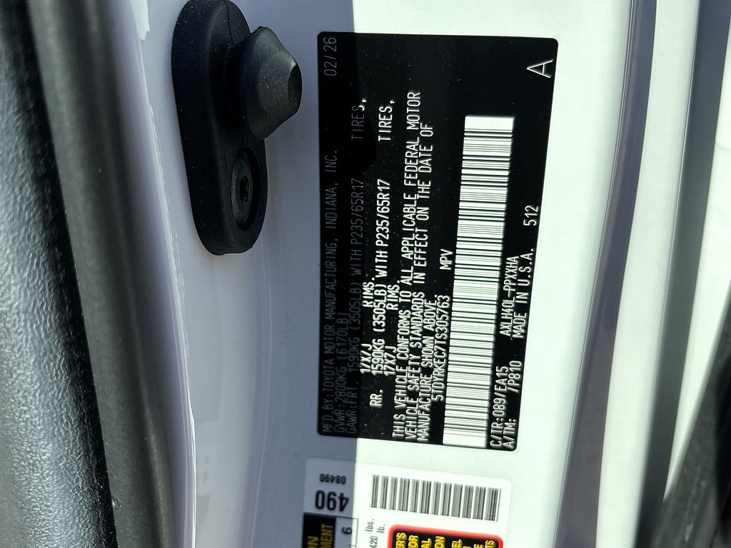 2026 Toyota Sienna XLE 8-Passenger