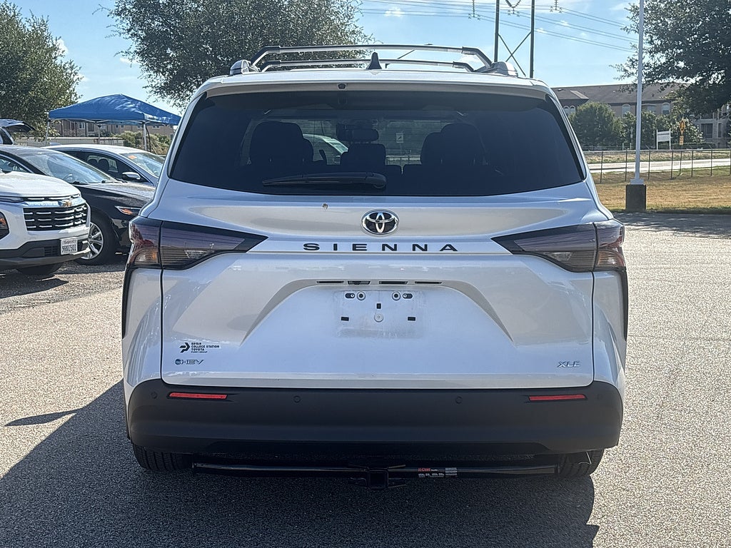 2026 Toyota Sienna XLE 8-Passenger