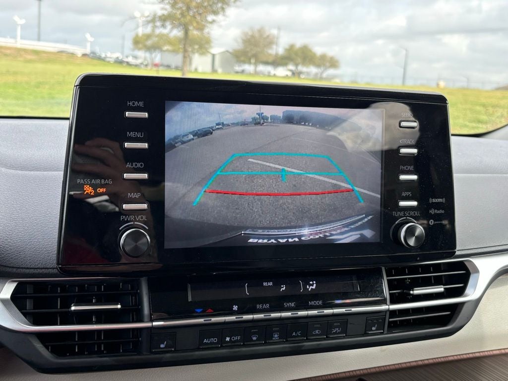 2024 Toyota Sienna XLE 8 Passenger