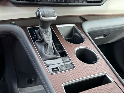 2024 Toyota Sienna XLE 8 Passenger