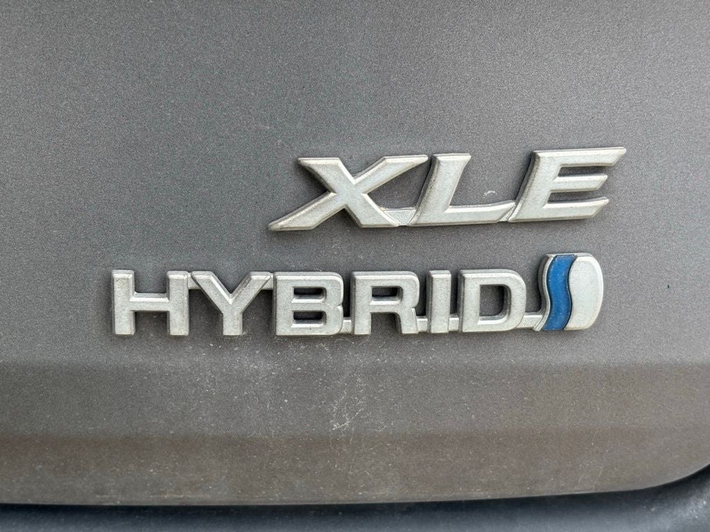 2024 Toyota Sienna XLE 8 Passenger