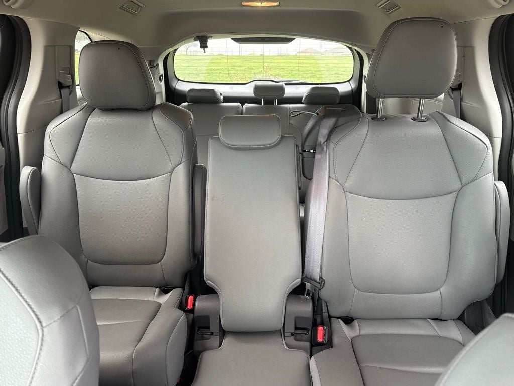 2024 Toyota Sienna XLE 8 Passenger