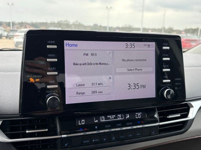 2024 Toyota Sienna XLE 8 Passenger