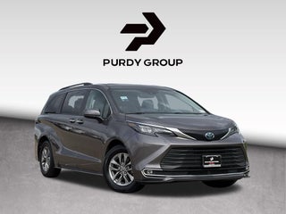 2024 Toyota Sienna XLE 8 Passenger