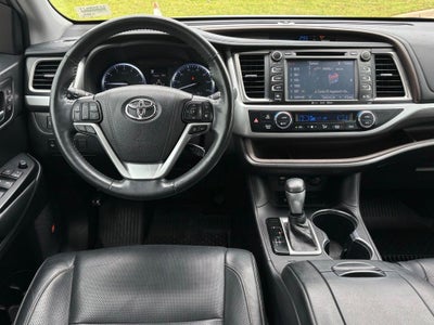 2019 Toyota Highlander Limited Platinum