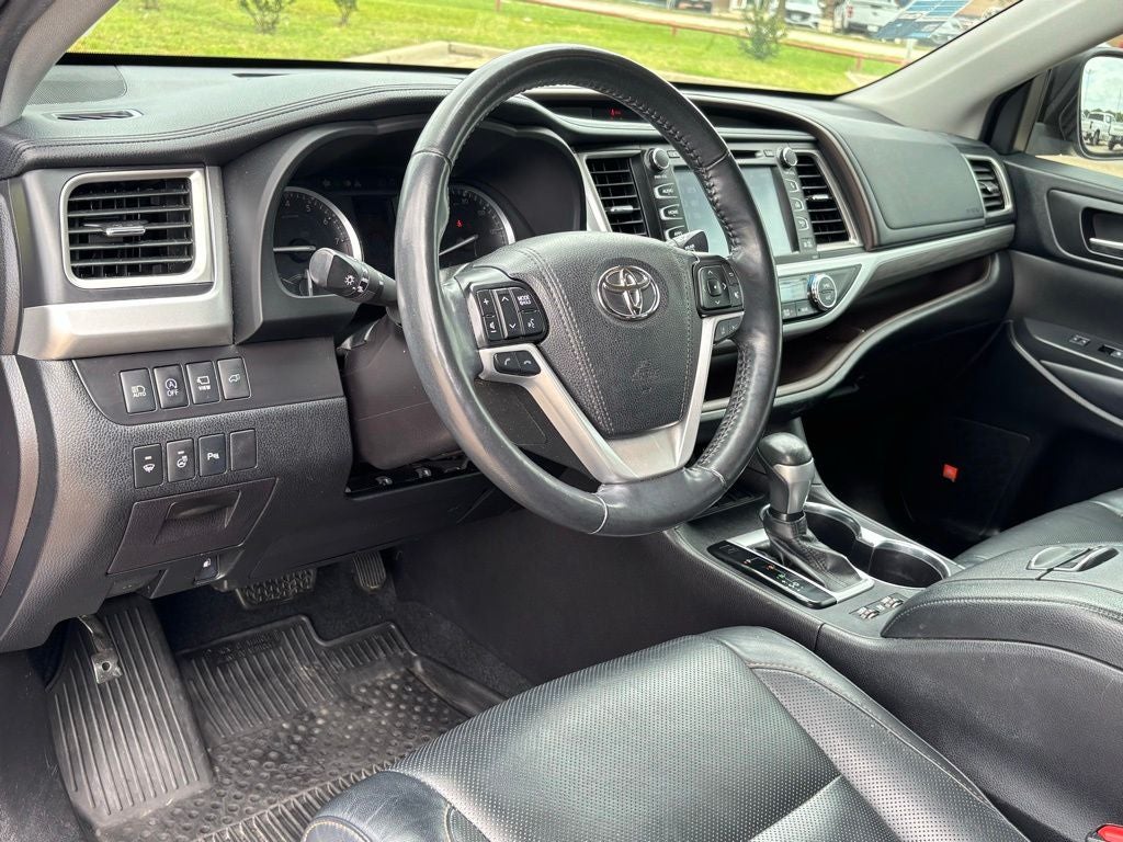 2019 Toyota Highlander Limited Platinum