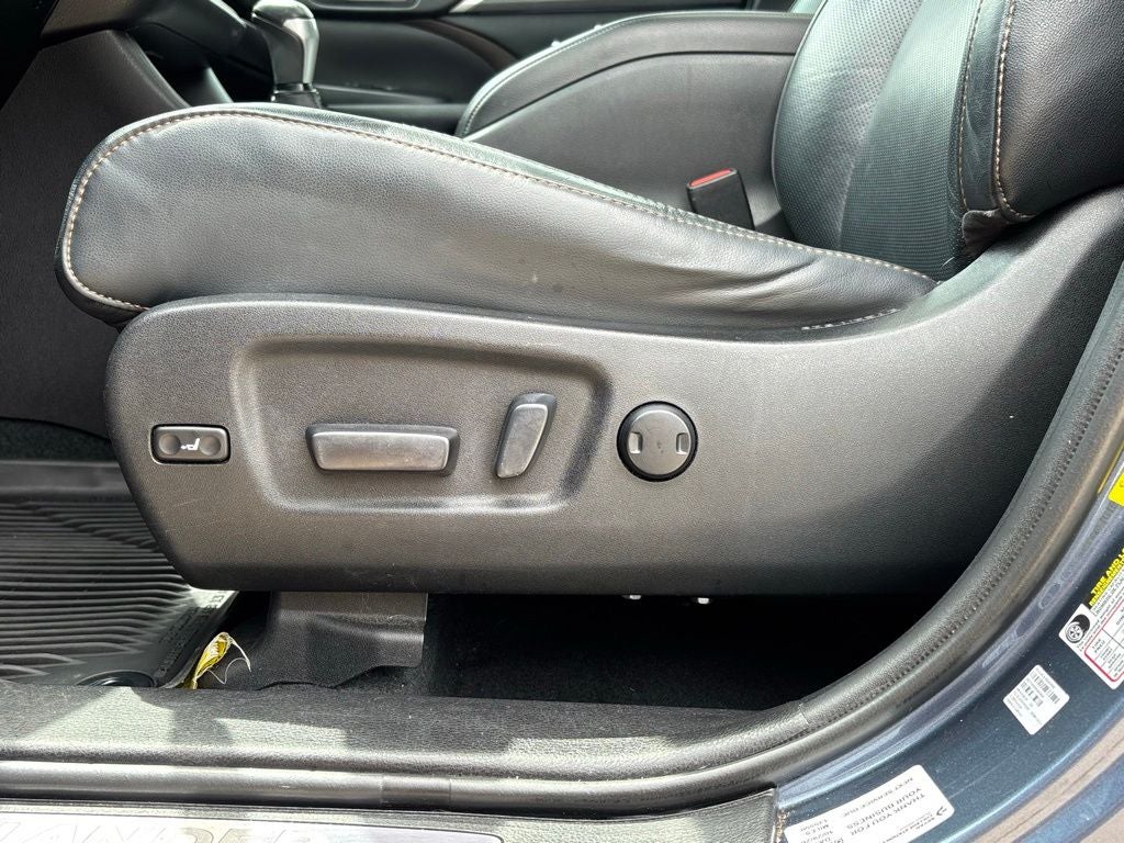 2019 Toyota Highlander Limited Platinum