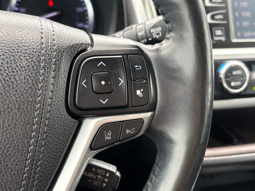 2019 Toyota Highlander Limited Platinum