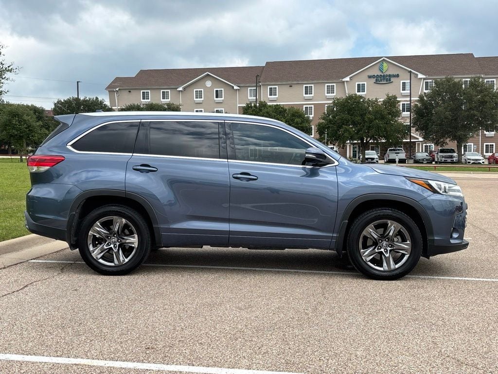 2019 Toyota Highlander Limited Platinum