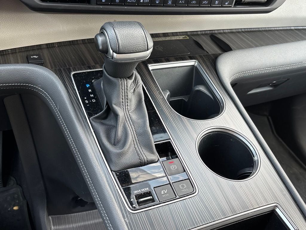 2023 Toyota Sienna Limited 7 Passenger