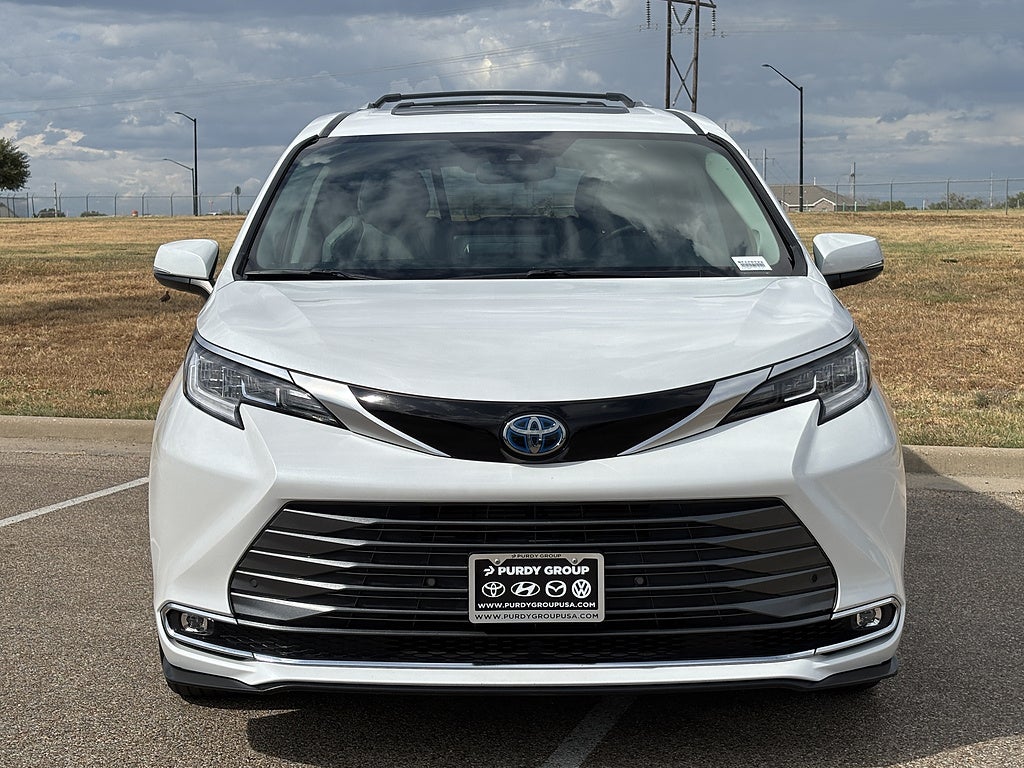 2023 Toyota Sienna Limited 7-Passenger